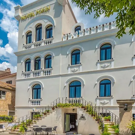 Heritage Porin מלון מאקרסקה