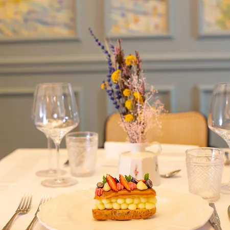 מלון Heritage Porin מאקרסקה