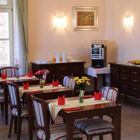 Porin 4* Makarska